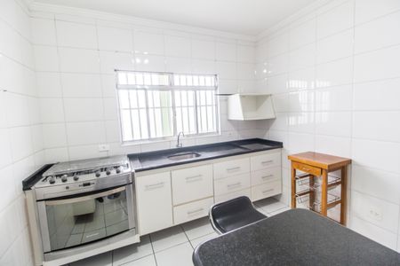 Casa para alugar com 184m², 2 quartos e 2 vagasCozinha
