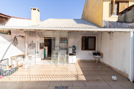 Casa à venda com 63m², 2 quartos e 2 vagasQuintal