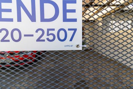 Casa à venda com 63m², 2 quartos e 2 vagasPlaquinha