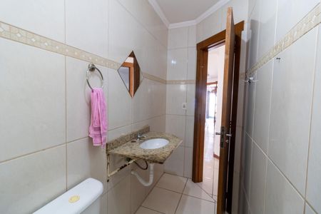 Casa à venda com 63m², 2 quartos e 2 vagasBanheiro