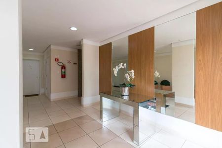 Apartamento para alugar com 44m², 2 quartos e 1 vagaHall social