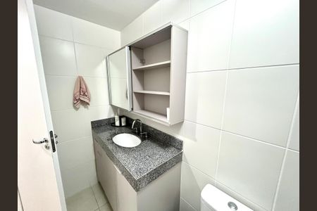 Apartamento à venda com 69m², 2 quartos e 1 vagaBanheiro da Suíte