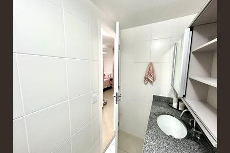 Apartamento à venda com 69m², 2 quartos e 1 vagaBanheiro da Suíte