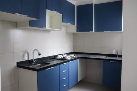 Sala/Cozinha de apartamento para alugar com 2 quartos, 50m² em Utinga, Santo André