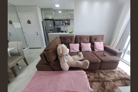 Sala de apartamento para alugar com 2 quartos, 46m² em Quitaúna, Osasco
