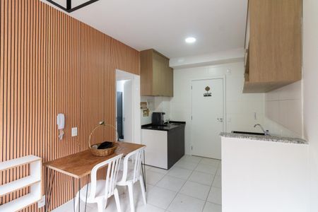 Sala - Cozinha de apartamento para alugar com 2 quartos, 33m² em Jardim Celeste, São Paulo