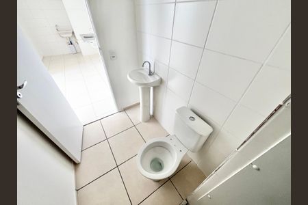 Apartamento para alugar com 37m², 2 quartos e sem vaga Apartamento para alugar com 37m², 2 quartos e sem vagaBanheiro