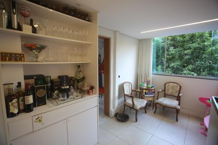 Apartamento à venda com 107m², 3 quartos e 3 vagasSala