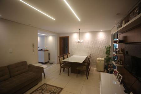 Sala de apartamento à venda com 3 quartos, 107m² em Grajaú, Belo Horizonte