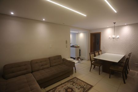 Apartamento à venda com 107m², 3 quartos e 3 vagasSala