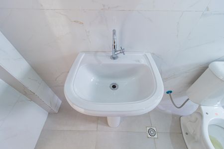 Apartamento para alugar com 80m², 2 quartos e sem vaga Apartamento para alugar com 80m², 2 quartos e sem vagaDetalhe - Banheiro