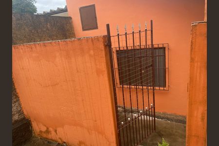 Casa à venda com 150m², 2 quartos e 2 vagas Casa à venda com 150m², 2 quartos e 2 vagasÁrea externa