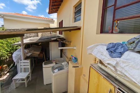 Casa à venda com 150m², 2 quartos e 2 vagas Casa à venda com 150m², 2 quartos e 2 vagasCasa 2 - Área de Serviço