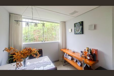Sala de apartamento à venda com 3 quartos, 91m² em Estoril, Belo Horizonte