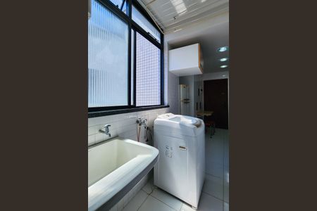 Apartamento para alugar com 79m², 2 quartos e 1 vagaÁrea de Serviço 