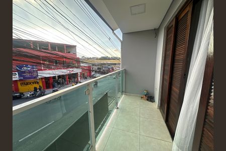 Casa para alugar com 120m², 3 quartos e sem vagaVaranda