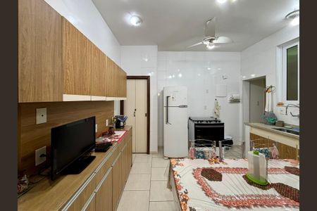 Apartamento para alugar com 116m², 3 quartos e sem vagaCozinha