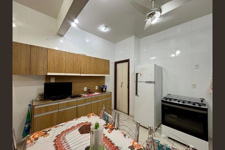 Apartamento para alugar com 116m², 3 quartos e sem vagaCozinha