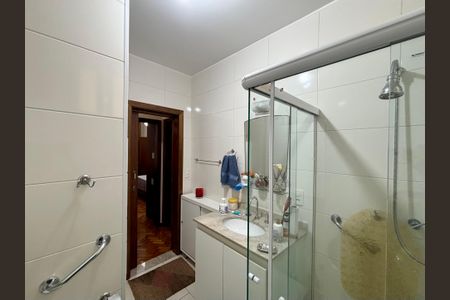 Apartamento para alugar com 116m², 3 quartos e sem vagaBanheiro social