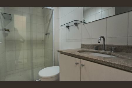 Apartamento para alugar com 70m², 2 quartos e 1 vagaBanheiro da Suíte 