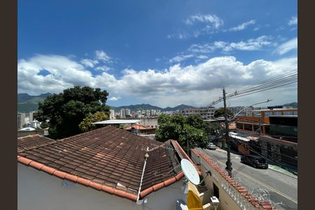 Casa para alugar com 240m², 4 quartos e 2 vagasTerraço