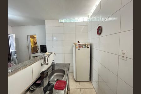 Casa para alugar com 240m², 4 quartos e 2 vagasCozinha casa 2