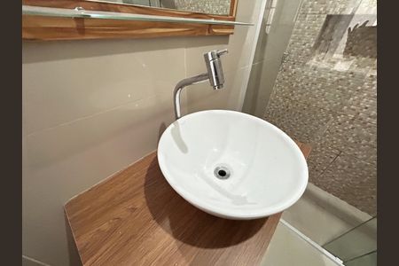 Casa para alugar com 240m², 4 quartos e 2 vagasQuarto 2 - torneira