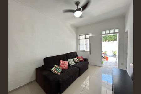 Casa para alugar com 240m², 4 quartos e 2 vagasSala