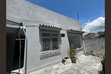 Casa para alugar com 240m², 4 quartos e 2 vagasFachada