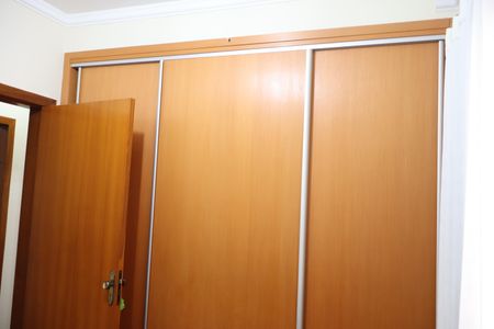 Casa à venda com 200m², 5 quartos e 3 vagasQuarto 3