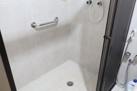 Casa à venda com 200m², 5 quartos e 3 vagasBanheiro