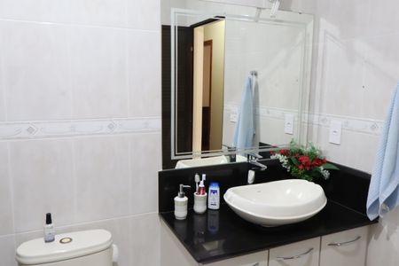 Casa à venda com 200m², 5 quartos e 3 vagasBanheiro