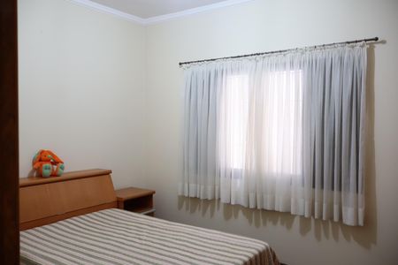 Casa à venda com 200m², 5 quartos e 3 vagasQuarto 2