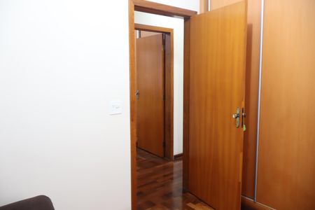 Casa à venda com 200m², 5 quartos e 3 vagasQuarto 3
