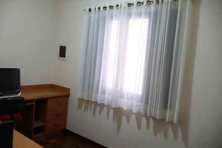 Casa à venda com 200m², 5 quartos e 3 vagasQuarto 4