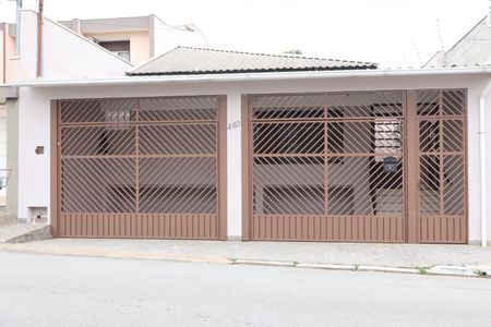 Casa à venda com 200m², 5 quartos e 3 vagasFachada