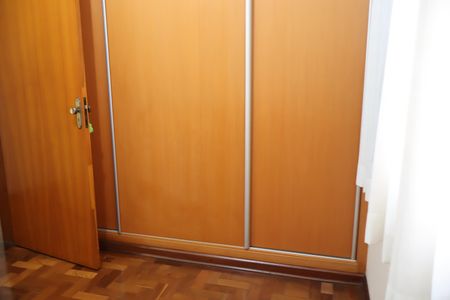 Casa à venda com 200m², 5 quartos e 3 vagasQuarto 3