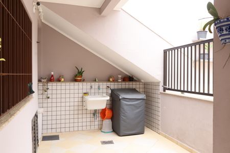 Casa à venda com 200m², 5 quartos e 3 vagasÁrea de Serviço