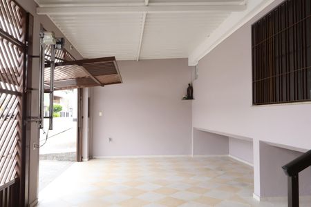Casa à venda com 200m², 5 quartos e 3 vagasGaragem
