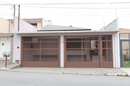 Casa à venda com 200m², 5 quartos e 3 vagasFachada