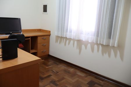 Casa à venda com 200m², 5 quartos e 3 vagasQuarto 4