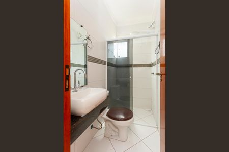 Casa à venda com 125m², 3 quartos e 2 vagasBanheiro