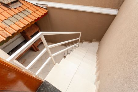 Casa à venda com 125m², 3 quartos e 2 vagasEscada