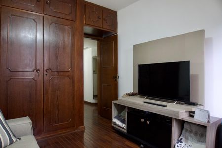 Apartamento à venda com 125m², 3 quartos e 3 vagasQuarto 1