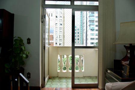 Apartamento à venda com 125m², 3 quartos e 3 vagasVaranda da Sala