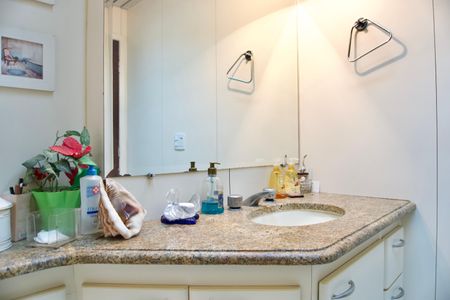 Apartamento à venda com 125m², 3 quartos e 3 vagasBanheiro Social