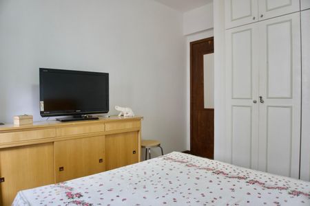 Apartamento à venda com 125m², 3 quartos e 3 vagasQuarto 2