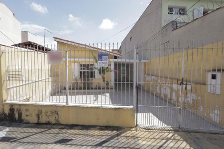 Casa para alugar com 110m², 2 quartos e 3 vagasFachada