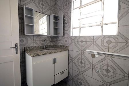 Casa para alugar com 110m², 2 quartos e 3 vagasBanheiro Social