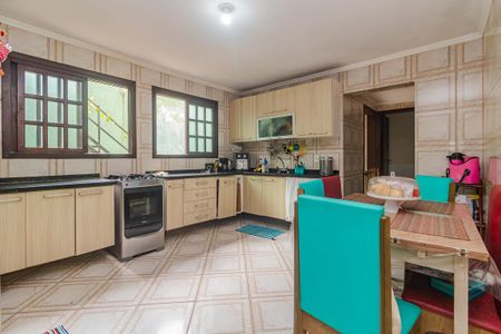 Casa à venda com 247m², 5 quartos e 3 vagasCozinha